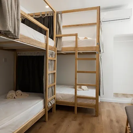 Hostel Madalena E Faro