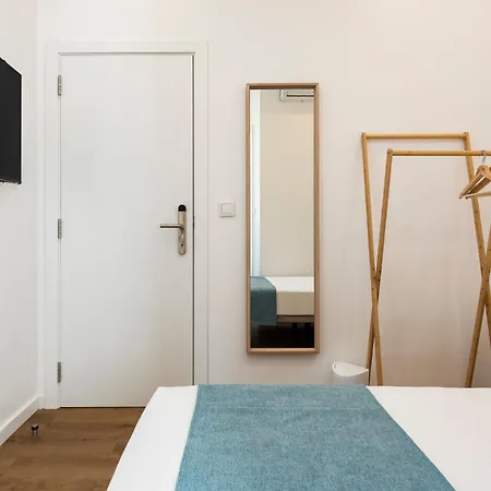 Hostel Madalena E Faro