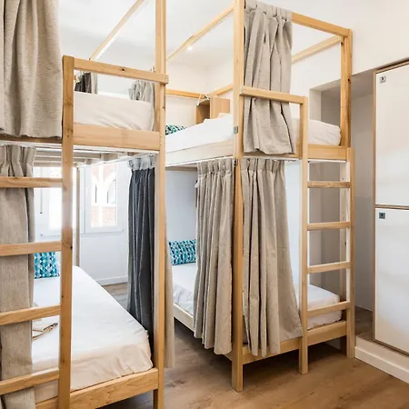 Hostel Madalena E