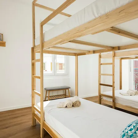 Madalena E ホステル ファロ