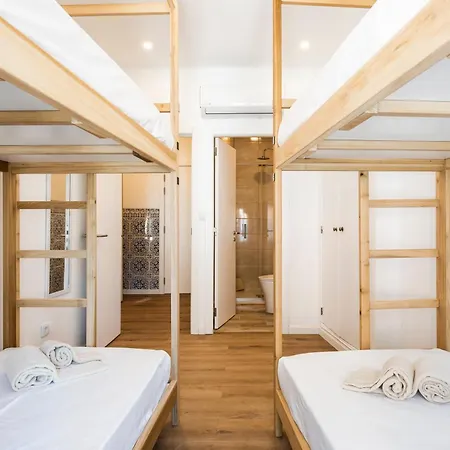 Madalena E ホステル ファロ